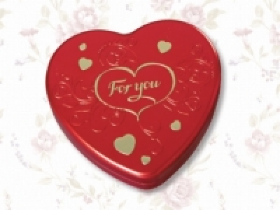 Edle Nougatherzen in Herzdose