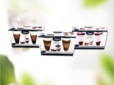 Französische Desserts im Becher