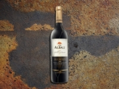 Vi&Auml;&plusmn;a Albali Gran Reserva Seleccion, Privada Valdepe&Auml;&plusmn;as D.O.