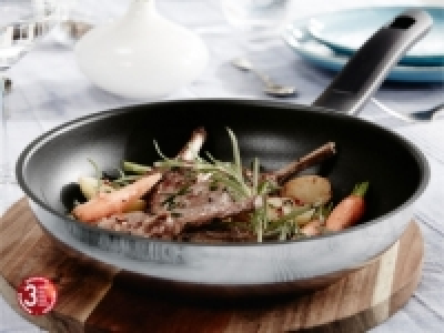 Edelstahl-Pfanne (ab 8. Juni)