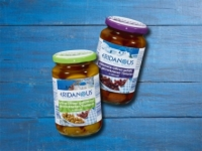 Gefuellte Oliven mit getrockneten Tomaten