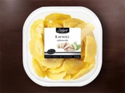 Frische gef&uuml;llte Eierteigware