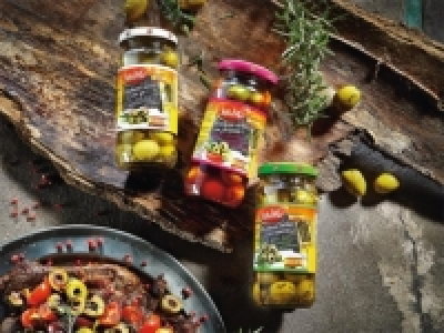 Aceitunas verdes con especias