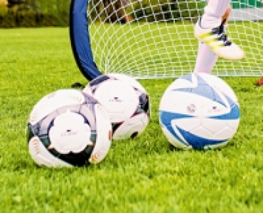 CRANE® Fussball