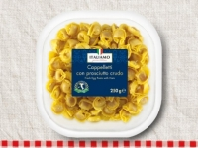 Cappelletti con prosciutto crudo