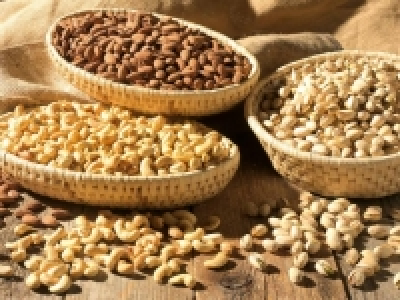 Mandeln (USA)/ Pistazien (USA)/ Cashewkerne (Asien)