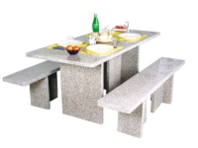 Granit-Tischgarnitur eckig CHF 949.00