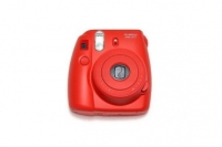 Fujifilm Instax Mini 8 Sofortbildkamer­a himbeerrot