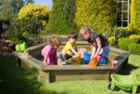 Sandkasten 6-eckig CHF&nbsp;135.00