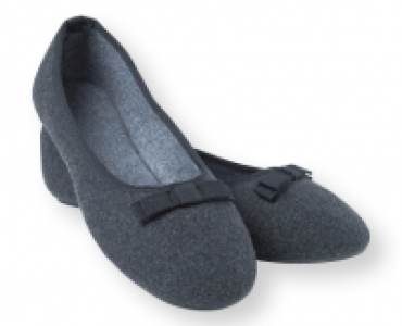 Aldi Suisse  Hausballerinas mit Schuhbeutel