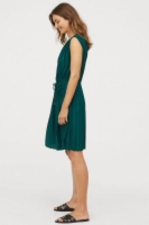  Plissiertes Kleid CHF 26.95