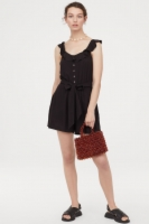  Kurzer Jumpsuit mit Volants CHF 15.45