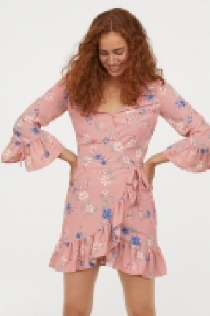  Gemustertes Wickelkleid CHF 18.95