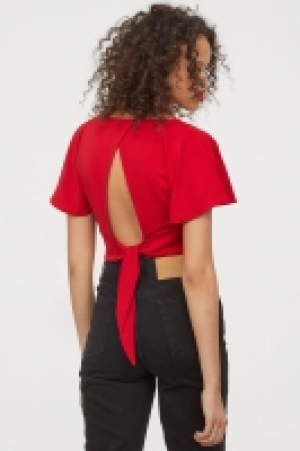  Shirt mit V-Ausschnitt CHF 9.95