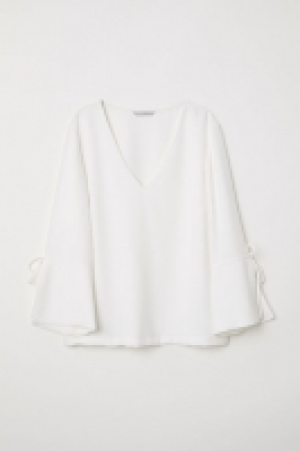  Bluse mit V-Ausschnitt CHF 17.95
