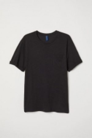  T-Shirt mit Brusttasche CHF 7.95