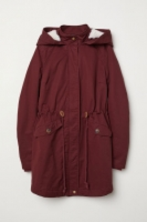  Wattierter Parka mit Kapuze CHF 30.95