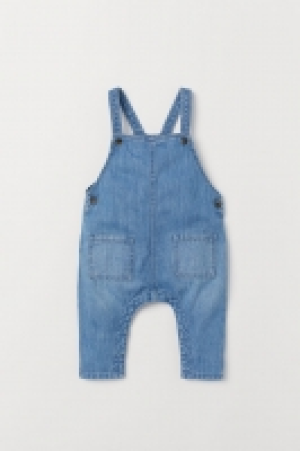  Latzhose aus Denim CHF 14.95