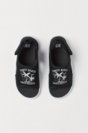  Sandalen aus Scuba CHF 11.95