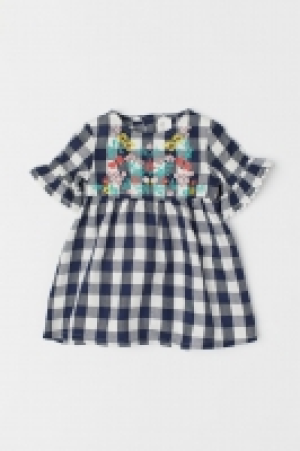 Besticktes Kleid CHF 10.45