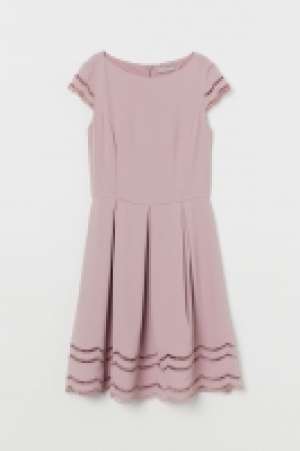  Kleid mit Kappenärmeln CHF 35.95