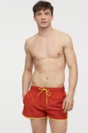  Kurze Badeshorts CHF 14.95