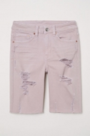  Knielange Jeansshorts CHF 23.95