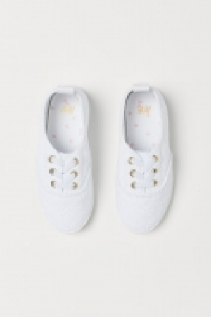  Sneaker aus Baumwolle CHF 7.45