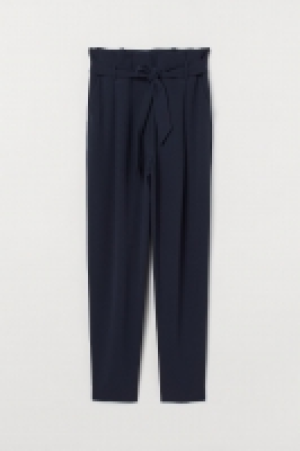  Hose mit Paperbag-Bund CHF 30.45