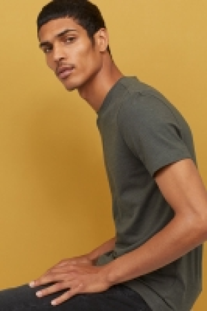 T-Shirt Slim Fit CHF 7.95