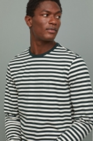  Gestreiftes Shirt CHF 12.95