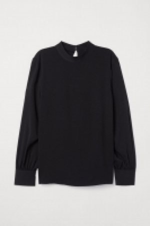  Bluse mit Stehkragen CHF 29.95