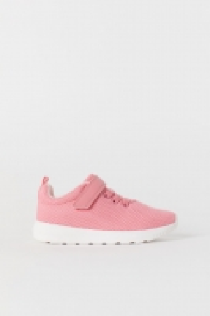  Sneaker aus Mesh CHF 10.45