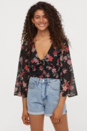  Chiffonbluse mit V-Ausschnitt CHF 10.95