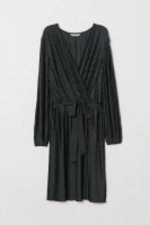  Plissiertes Kleid CHF 30.45