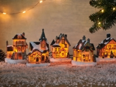 Weihnachtsstrasse mit Beleuchtung CHF 17.99