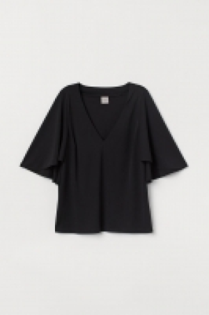  Shirt mit V-Ausschnitt CHF 10.45