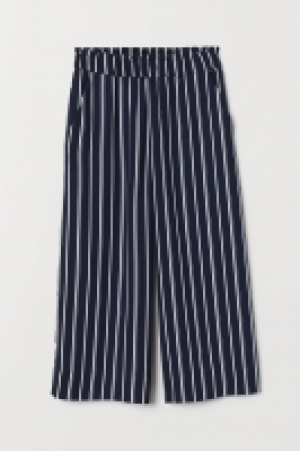  Schlupfhose in 7/8-Länge CHF 10.95