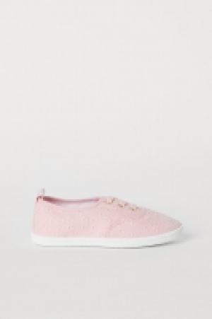  Sneaker aus Baumwolle CHF 6.95