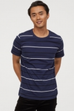  Gestreiftes T-Shirt CHF 11.95