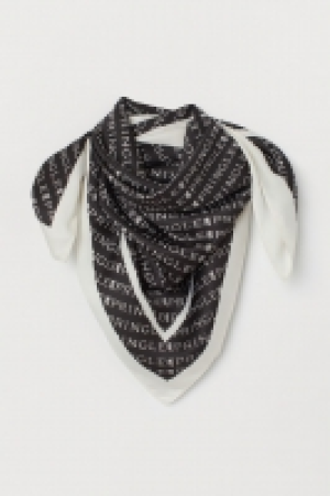  Gemustertes Satintuch CHF 11.95