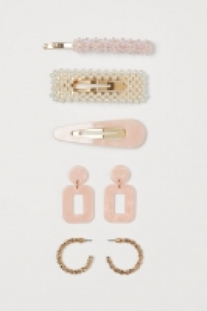  Ohrringe und Haarspangen CHF 14.95