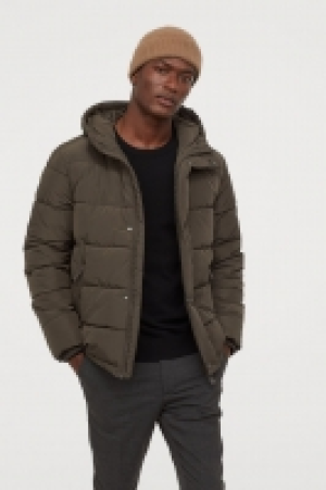  Wattierte Jacke mit Kapuze CHF 69.95