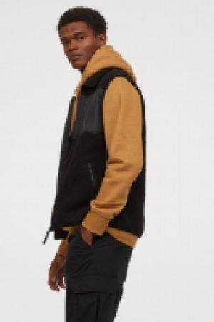  Outdoor-Gilet aus Teddyfleece CHF 24.95