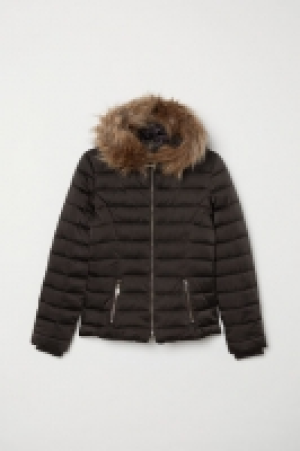  Wattierte Jacke mit Kapuze CHF 41.95