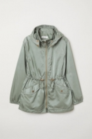  Parka mit Kapuze CHF 23.95