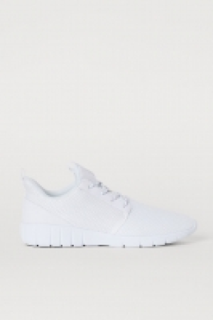  Sneaker aus Mesh CHF 18.95