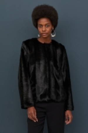  Faux-fur-Jacke CHF 70.95