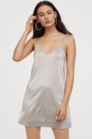  Plissiertes Kleid CHF 12.95