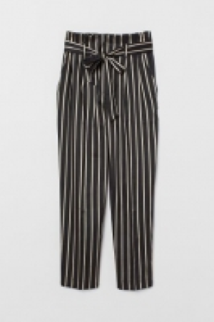  Hose mit Paperbag-Bund CHF 19.95